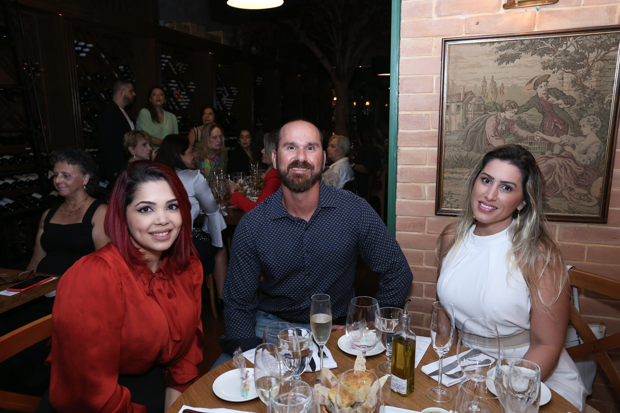 Rafaelly Menezes_Daniel Minc_Eika Faria